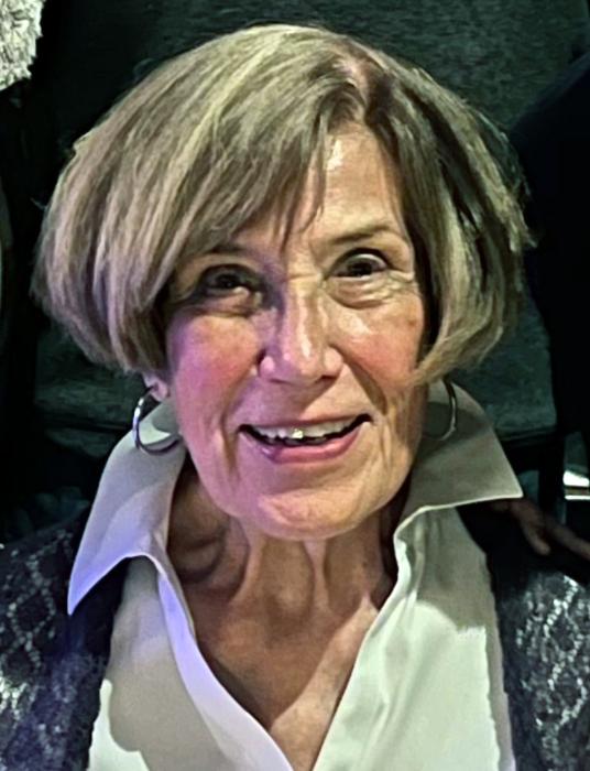 Carolyn Hesse